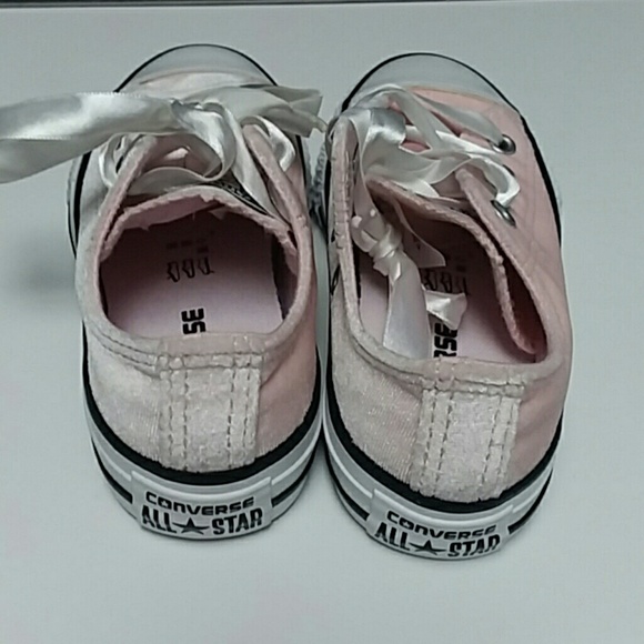 Shoes - Picture 3 of 4